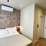 Hotel Serenity