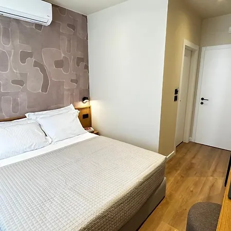 Serenity Hotel
