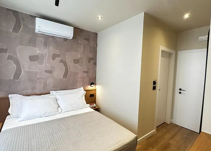 Hotel Serenity