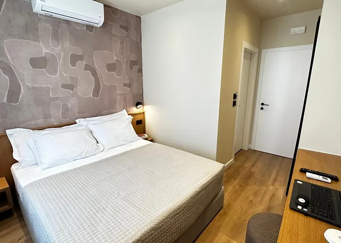 Serenity Hotel